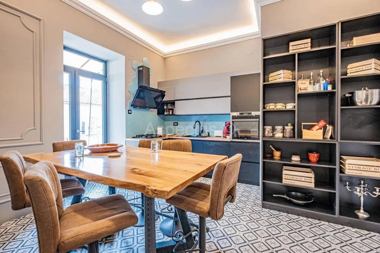 Apartment For Special Getaway Rose contacts